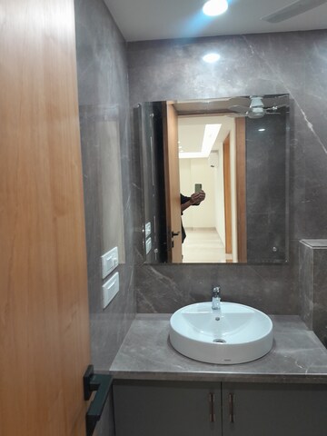 6+ BHK Villa For Sale in Safdarjung Enclave