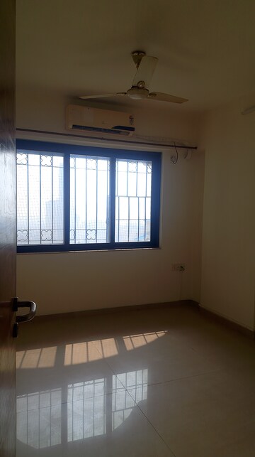 Bedroom in 1 BHK Apartment at Dosti Acres Aster, Wadala East – for Rent