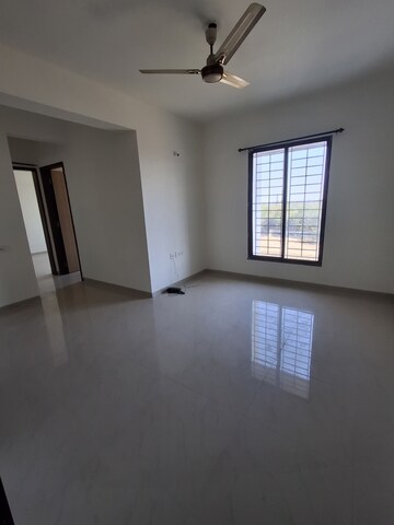 Furnished Amenities in 2 BHK Apartment at Chinchbhavan – for Rent