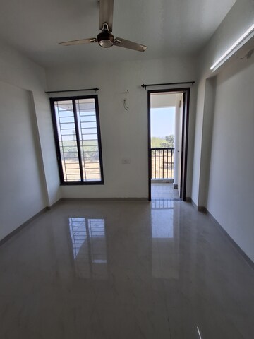 Furnished Amenities in 2 BHK Apartment at Chinchbhavan – for Rent