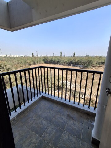 Staircase in 2 BHK Apartment at Chinchbhavan – for Rent