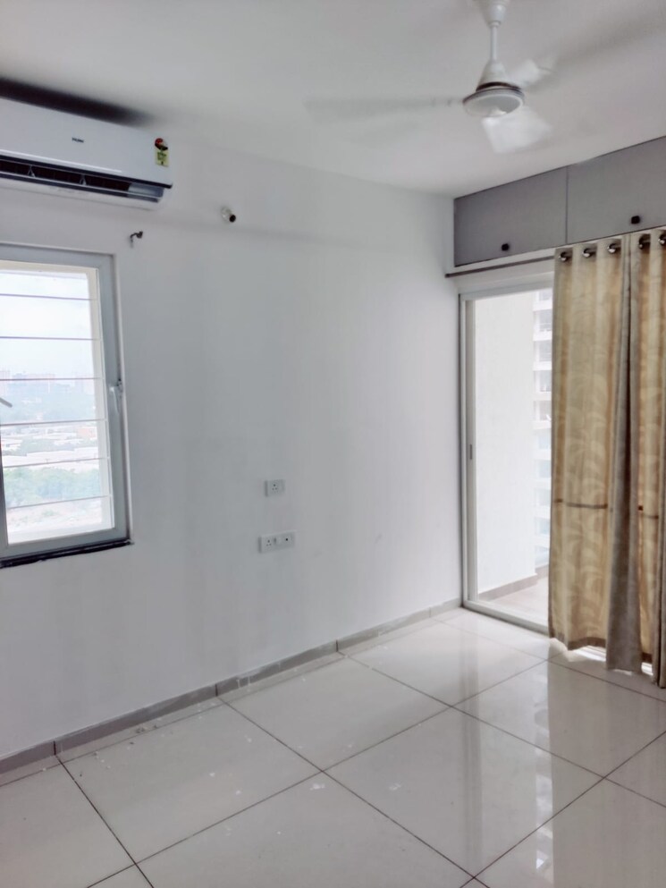 Room, yashwin-orizzonte 3 Bedroom 1000 Sq.Ft. Apartment In Kharadi Pune 9739040