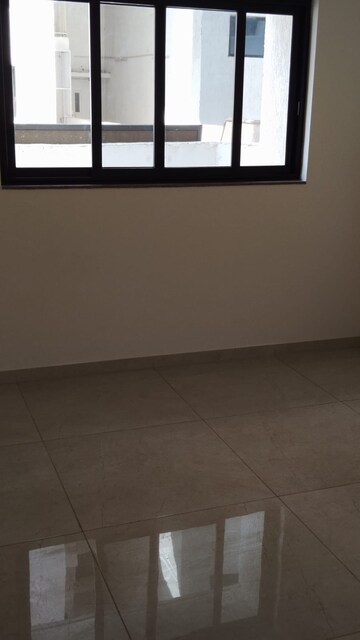 Room in 3 BHK Apartment at Duville Riverdale Residences, Kharadi – for Rent