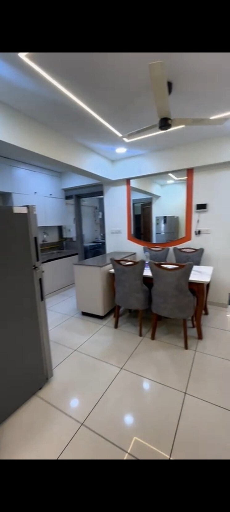 Team Area, venus-benecia 3 Bedroom 1671 Sq.Ft. Apartment In Bodakdev Ahmedabad 9739143