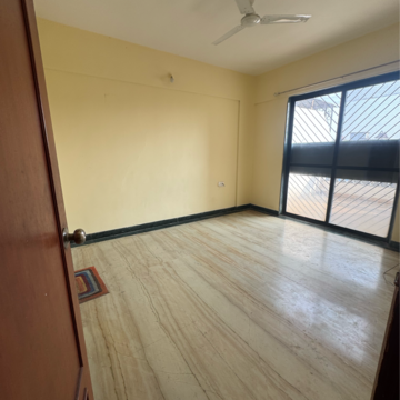 Room in 2 BHK Apartment at Nancy Towers, Netaji Nagar – for Sale
