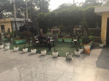 Parking in  Office Space in IT/SEZ at Sector 63 – for Rent