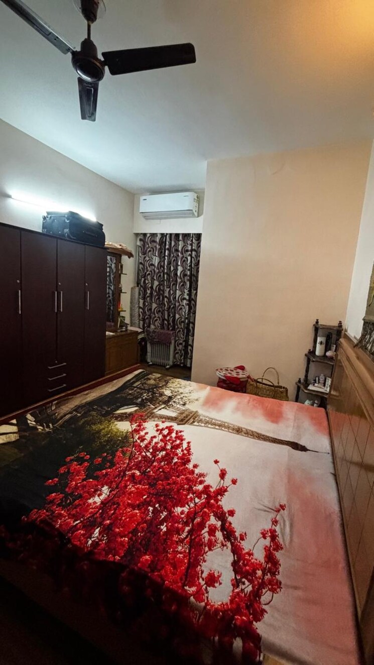 Bedroom, saya-zenith 3 Bedroom 1675 Sq.Ft. Apartment In Ahinsa Khand 2 Ghaziabad 9739076