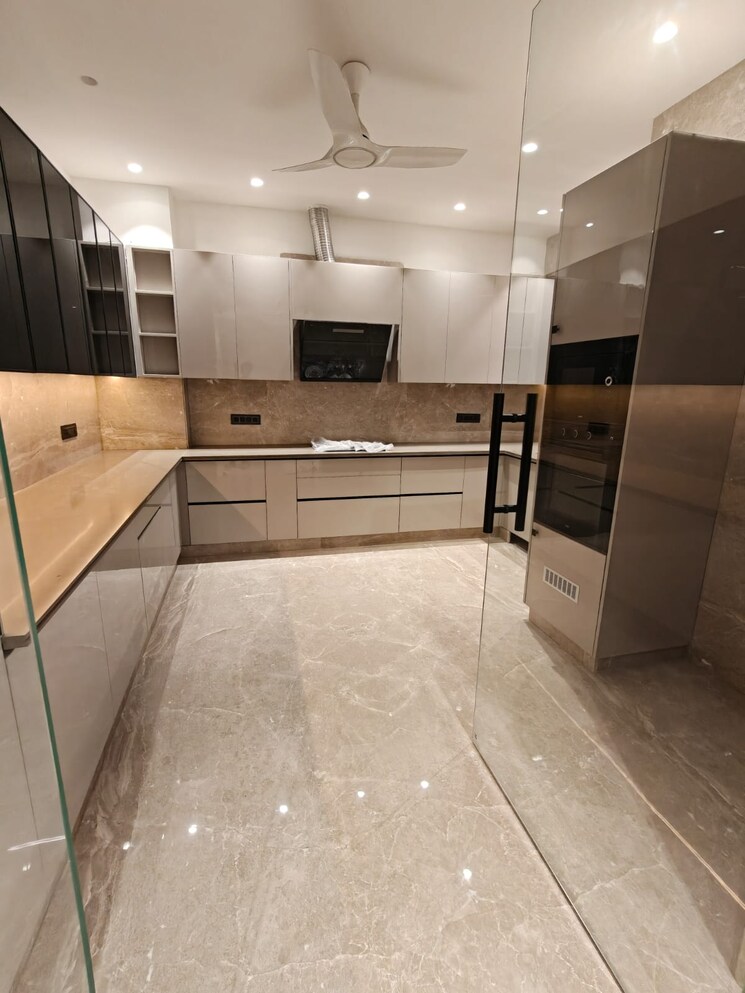 Kitchen, greater kailash ii 4 Bedroom 2700 Sq.Ft. Builder Floor In Greater Kailash ii Delhi 9739263