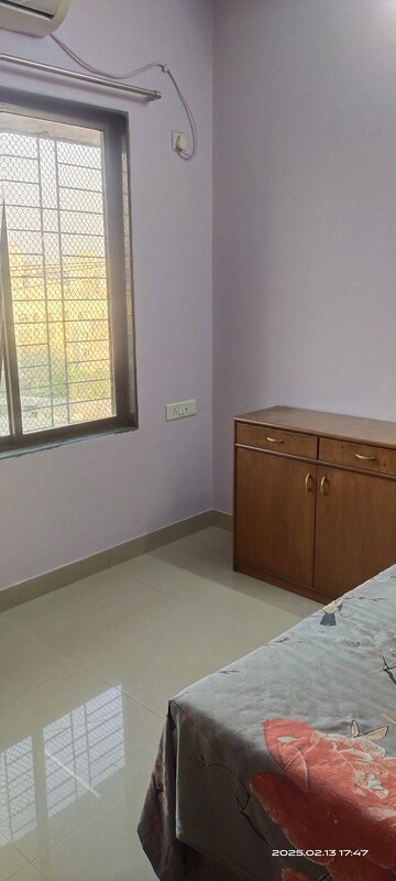 Bedroom in 2 BHK Apartment at Aditya CHS Andheri, Andheri East – for Rent