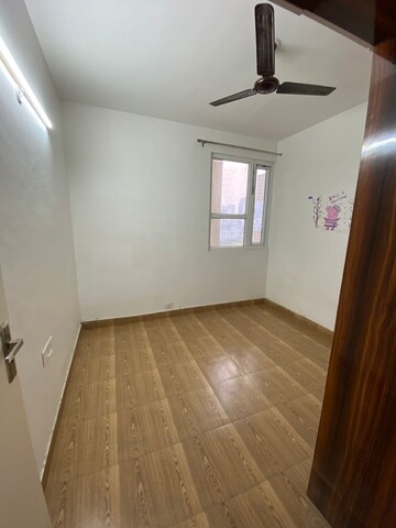 2 BHK Apartment For Rent in Tulip Lemon, Sector 69