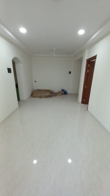 Room in 2 BHK Apartment at DGS Heights, Goregaon East – for Rent