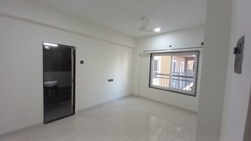 Room in 2 BHK Apartment at DGS Heights, Goregaon East – for Rent