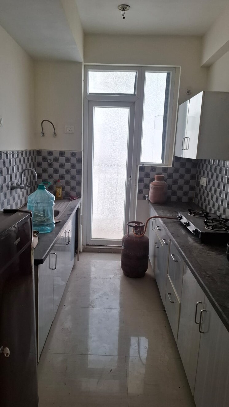 Kitchen, nk-sharma-savitry-greens 2 Bedroom 1150 Sq.Ft. Apartment In Lohgarh Zirakpur 9739373