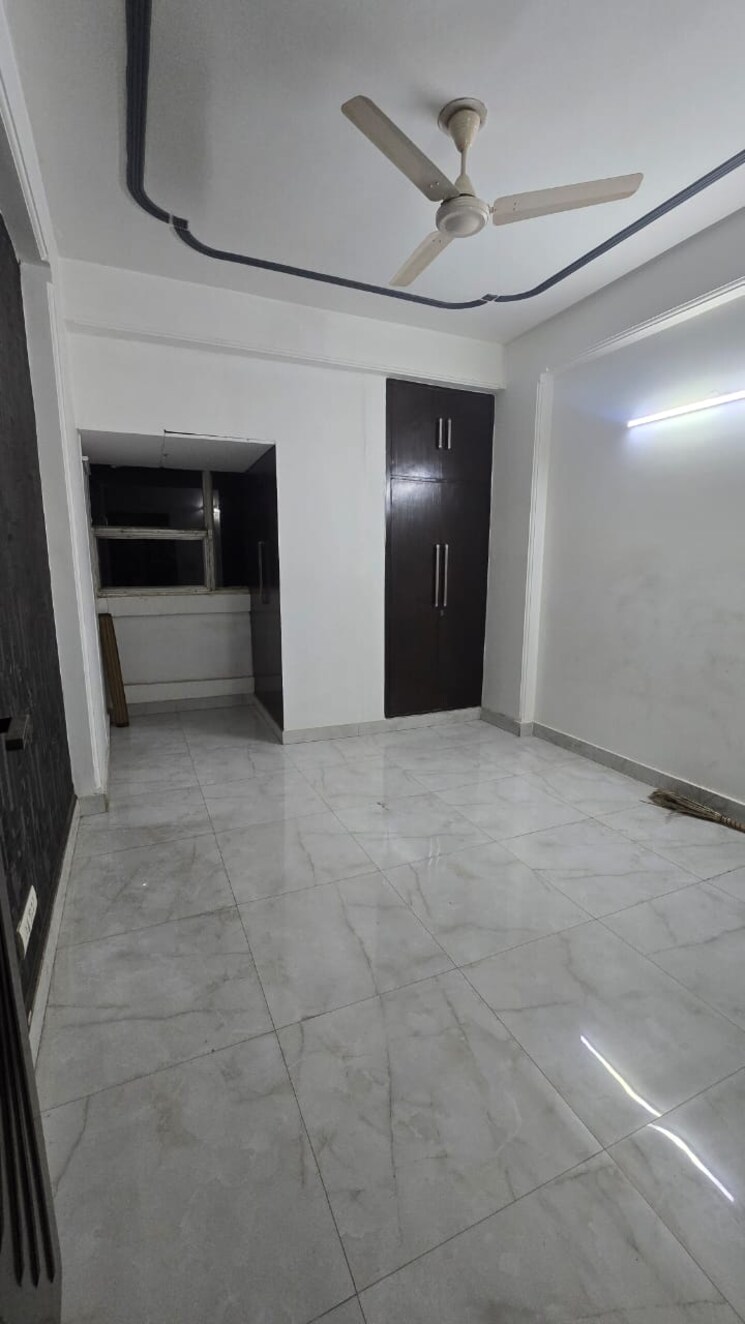 Room, gulmohar-garden 3.5 Bedroom 2160 Sq.Ft. Apartment In Sector 44 Noida 9739515