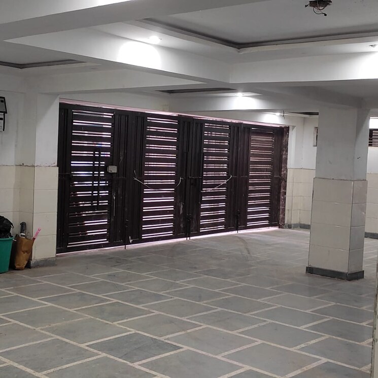  Parking, dwarka mor 2 Bedroom 65 Sq.Yd. Builder Floor In Dwarka Mor Delhi 9739558