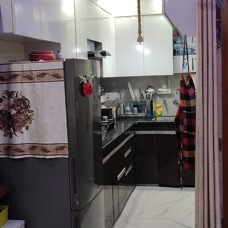 Kitchen, dwarka mor 2 Bedroom 65 Sq.Yd. Builder Floor In Dwarka Mor Delhi 9739558