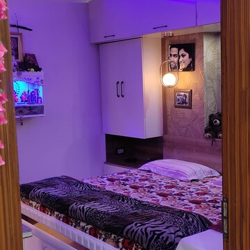 Bedroom in 2 BHK Builder Floor at Dwarka Mor – for Rent