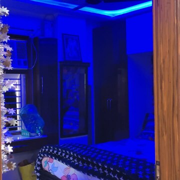 Bedroom in 2 BHK Builder Floor at Dwarka Mor – for Rent