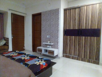 Bedroom in 3 BHK Builder Floor at Empire Floors, Sector 57 – for Rent