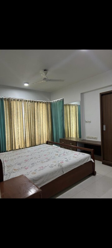 Bedroom in 4 BHK Apartment at Venus Atlantis, Prahlad Nagar – for Rent