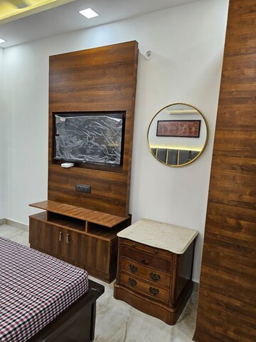 Furnished Amenities in 3 BHK Apartment at Mahagun Mezzaria, Sector 78 – for Rent