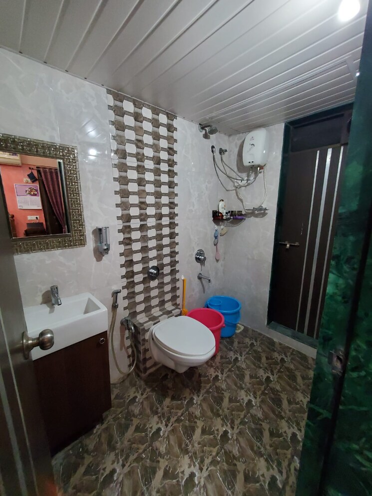 Bathroom, advance-heights 2 Bedroom 1160 Sq.Ft. Apartment In Kharghar Navi Mumbai 9739647