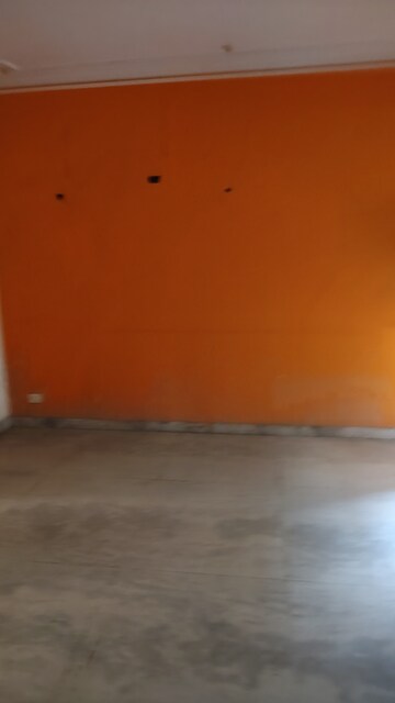 Room in 2.5 BHK Independent House at Sector 56 – for Rent