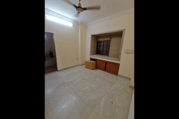 Room in 2 BHK Apartment at Amita CHS Andheri West, Andheri West – for Rent
