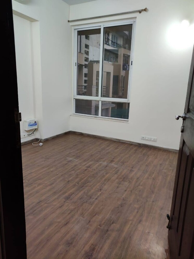 Room, signature-global-daxin-vistas 3 Bedroom 1200 Sq.Ft. Builder Floor In Bhondsi Gurgaon 9740058