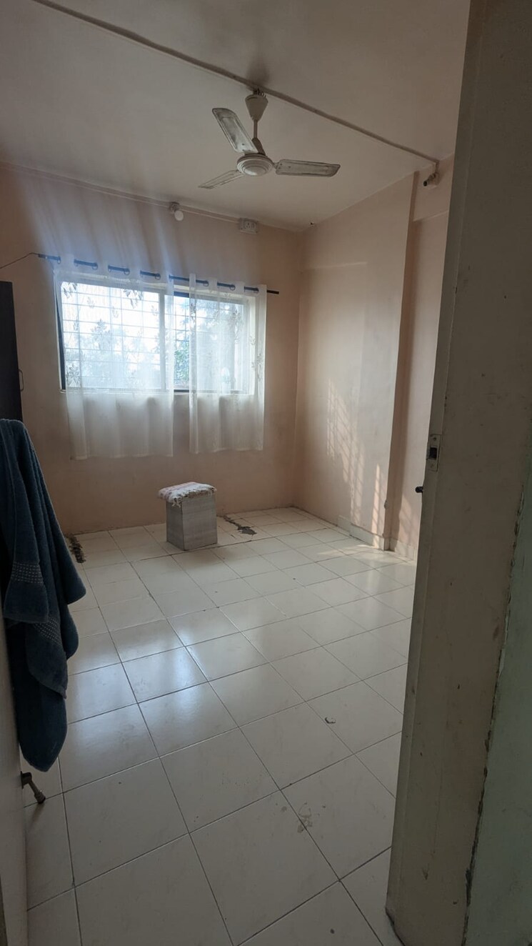 Room, sun-city 2 Bedroom 950 Sq.Ft. Apartment In Sinhagad Road Pune 9740149