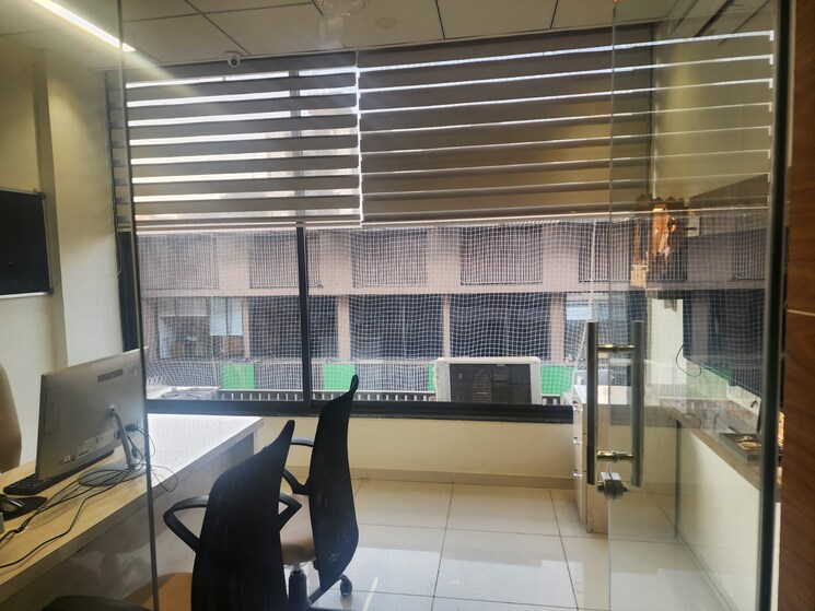 Team Area, sun-south-street Commercial Office Space 515 Sq.Ft. In Bopal Ahmedabad 9740215