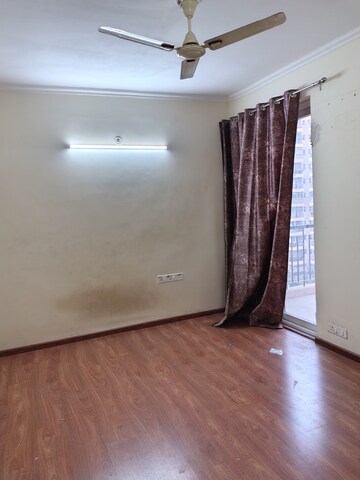 Furnished Amenities in 3 BHK Apartment at Amrapali Leisure Park, Amrapali Leisure Valley – for Rent