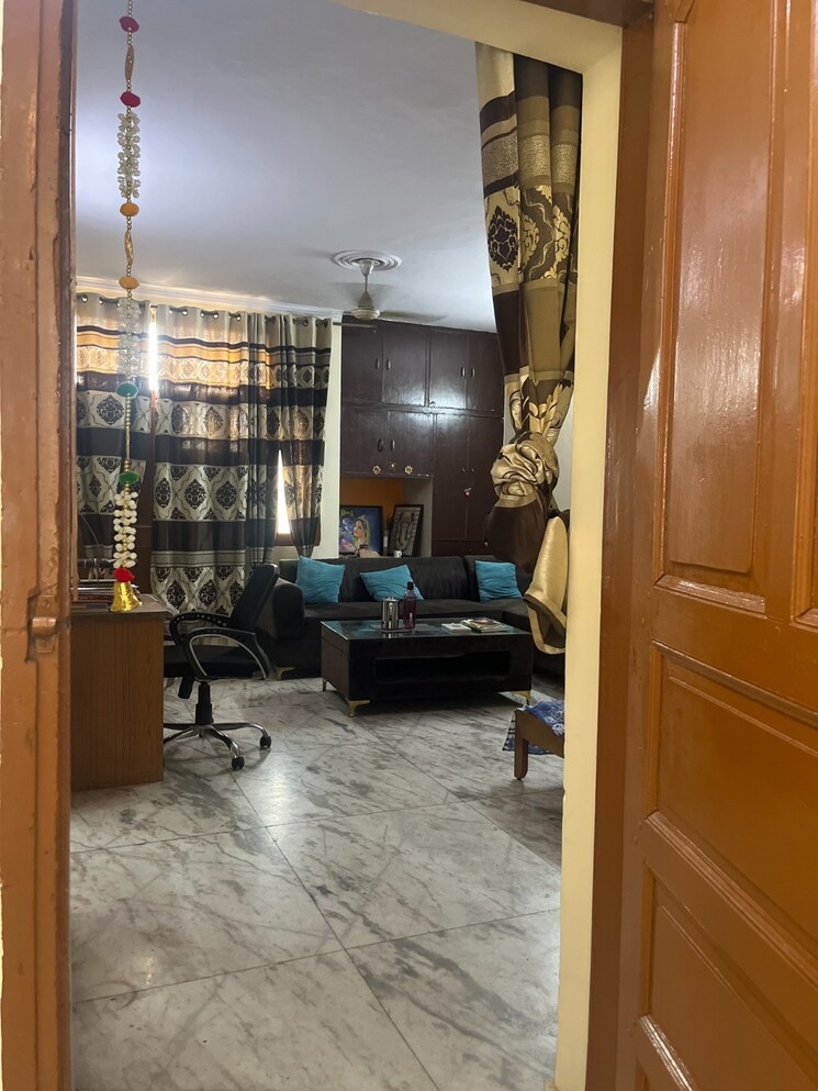 Living Room, sector 55 2.5 Bedroom 1110 Sq.Ft. Independent House In Sector 55 Noida 9740326