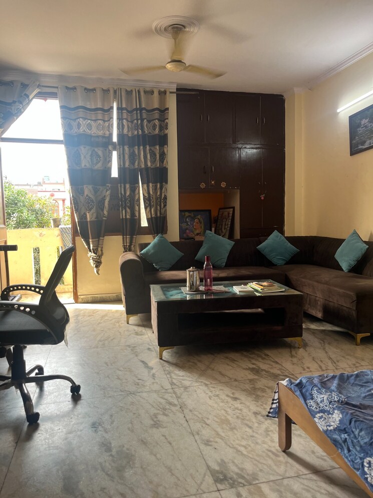 Living Room, sector 55 2.5 Bedroom 1110 Sq.Ft. Independent House In Sector 55 Noida 9740326