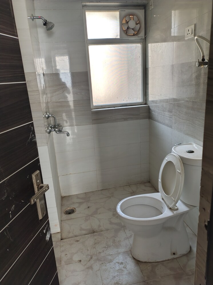 Kitchen, amrapali-leisure-park 3 Bedroom 1730 Sq.Ft. Apartment In Amrapali Leisure Valley Greater Noida 9740411