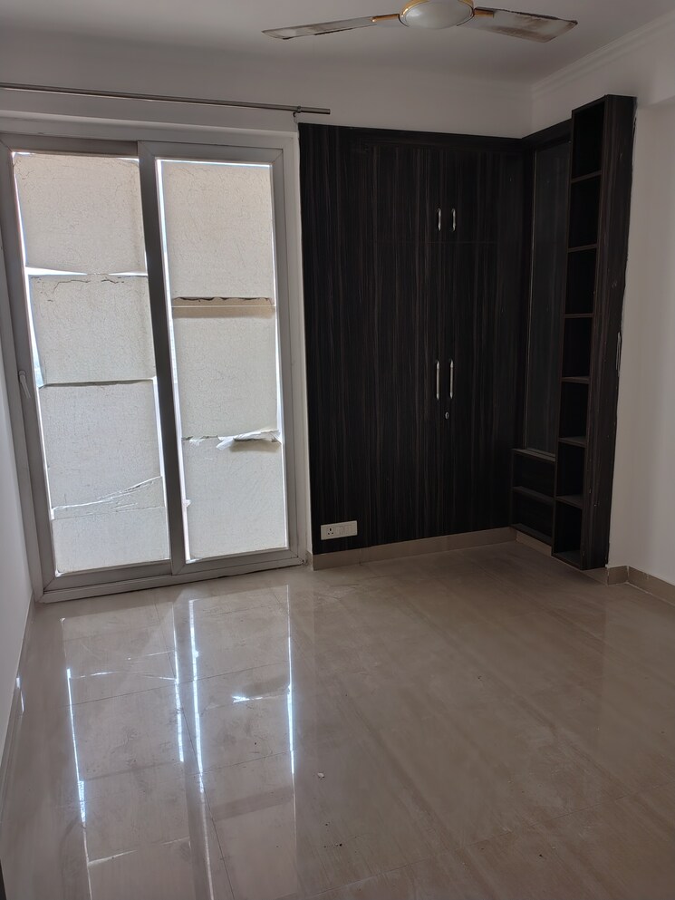 undefined, amrapali-leisure-park 3 Bedroom 1730 Sq.Ft. Apartment In Amrapali Leisure Valley Greater Noida 9740411