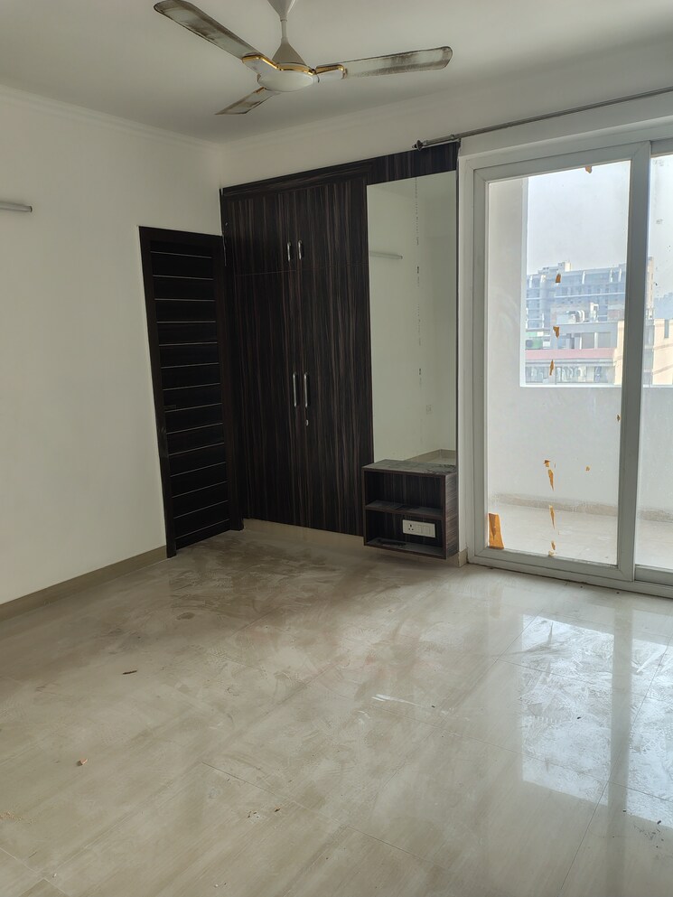 undefined, amrapali-leisure-park 3 Bedroom 1730 Sq.Ft. Apartment In Amrapali Leisure Valley Greater Noida 9740411