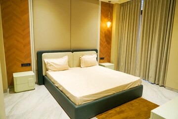 Bedroom in 4 BHK Independent House at Nirman Nagar – for Sale