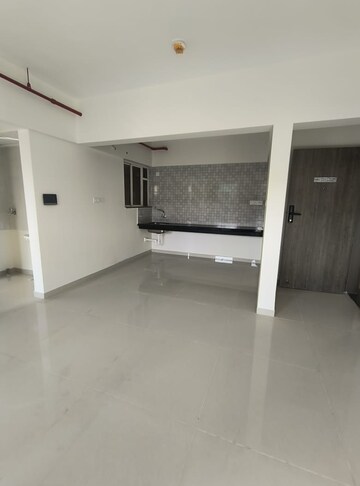 Room in 1 BHK Apartment at Paranjape Trident Towers, Wakad – for Rent