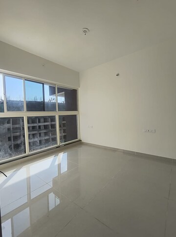 Room in 1 BHK Apartment at Paranjape Trident Towers, Wakad – for Rent