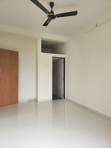 Room in 2 BHK Apartment at Dadar West – for Rent