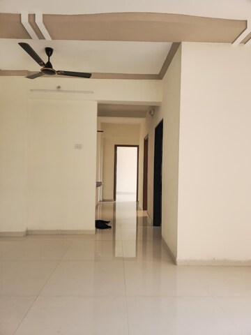 Room in 2 BHK Apartment at Dadar West – for Rent