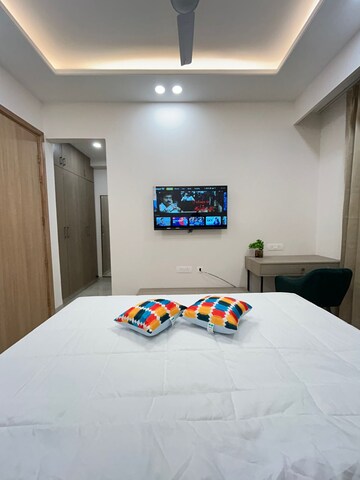 Bedroom in Studio Builder Floor at Birla Arika, Sector 31 – for Rent