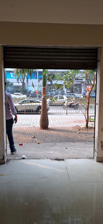  Shop – Exterior View View at Metro Heights Kandivali, Kandivali West - for Rent