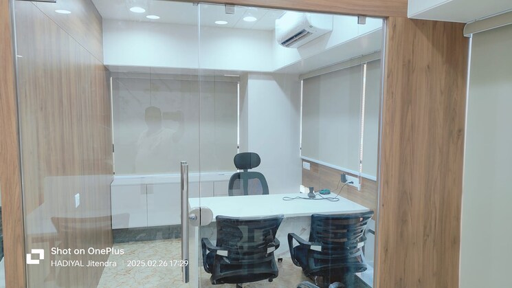 Team Area, shivam-trade-center Commercial Office Space 830 Sq.Ft. In Ambli Ahmedabad 9740525