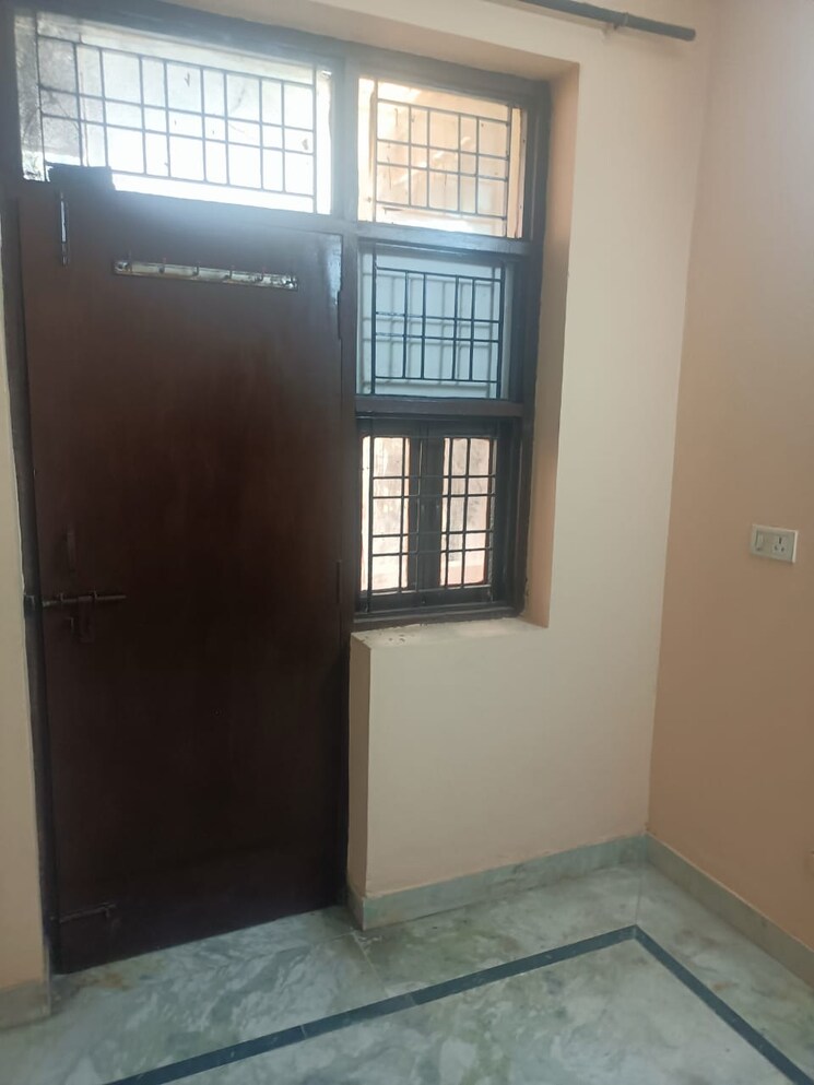 Room, greenwood-city 1 RK 200 Sq.Ft. Builder Floor In Sector 40 Gurgaon 9740679