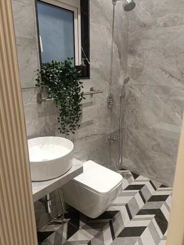 Bathroom in 1 BHK Apartment at Mulund East – for Sale