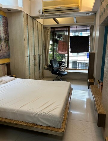 Bedroom in 2 BHK Apartment at Dadar East – for Rent