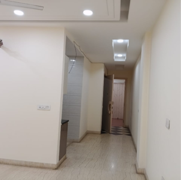 Building Lobby in 2 BHK Builder Floor at Malviya Nagar – for Rent