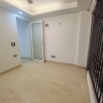 Building Lobby in 2 BHK Builder Floor at Malviya Nagar – for Rent